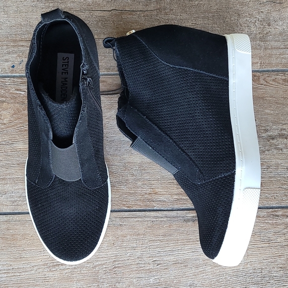 Nwt Steve Madden Wavery Wedge Sneaker 